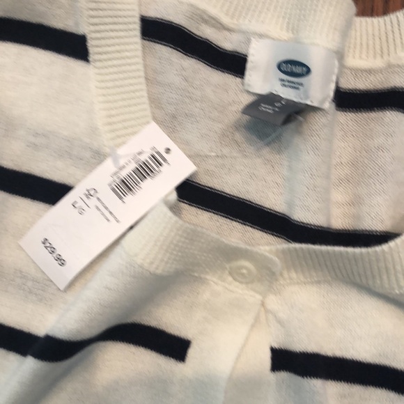 π 2οΈβ£ Old Navy Sweaters - Picture 7 of 7